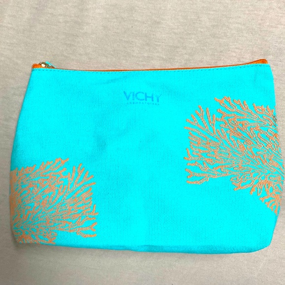 Vichy Laboratories Cosmetics Travel Bag in Green and Orange - Picture 6 of 7